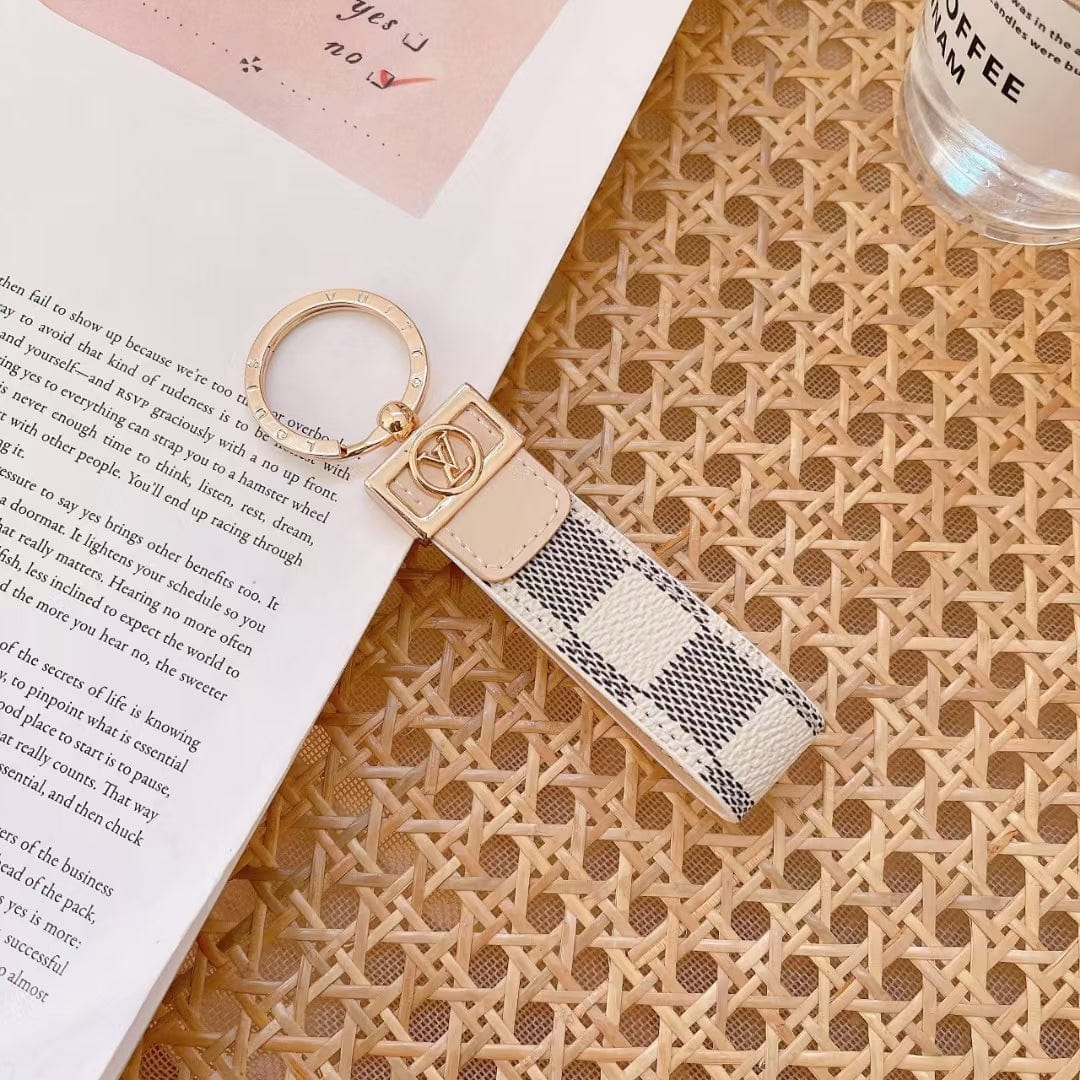 fashionedstare Louis Vuitton Monogram Key Holders with Gold Ring | LV Keychain