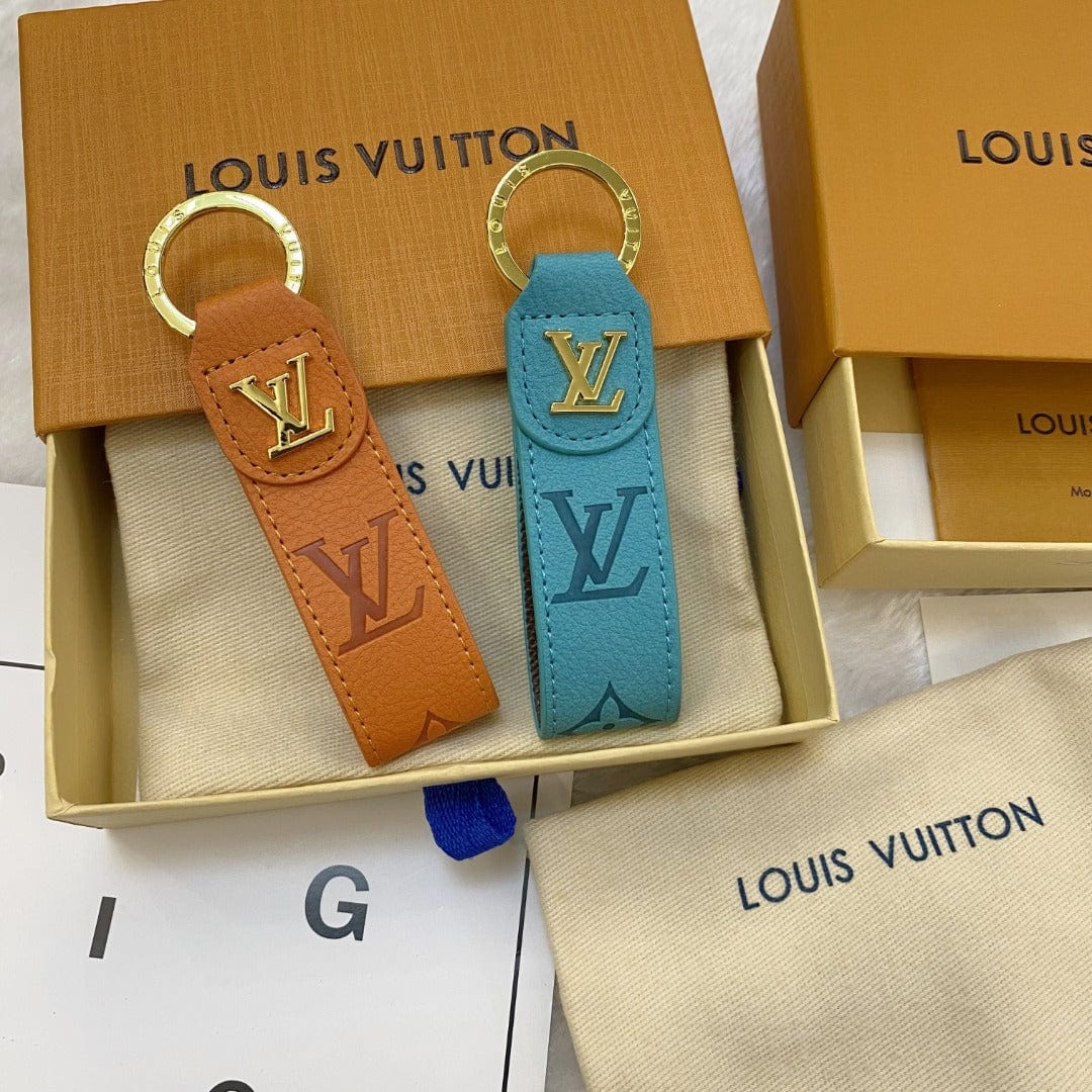 fashionedstare Louis Vuitton Monogram Leather Key Holders with Gold LV Logo | LV Keychain